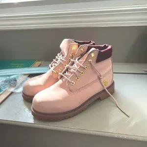 Timberland Shoes Im Selling These Timberland Boots Its A 3y In